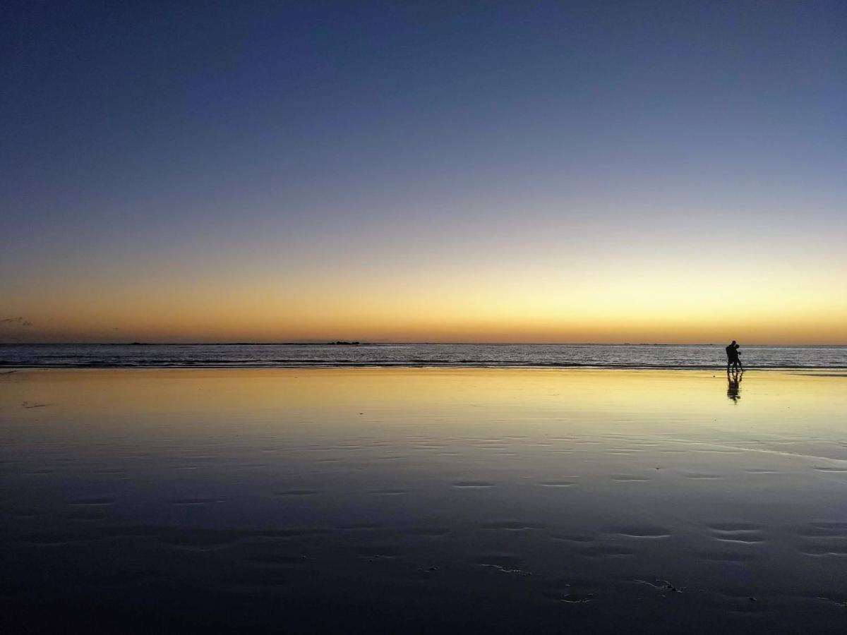 Sunset Chill Out Bed & Breakfast ซามารา ภายนอก รูปภาพ